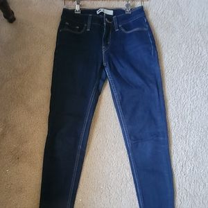 Levis dark blue skinny jeans